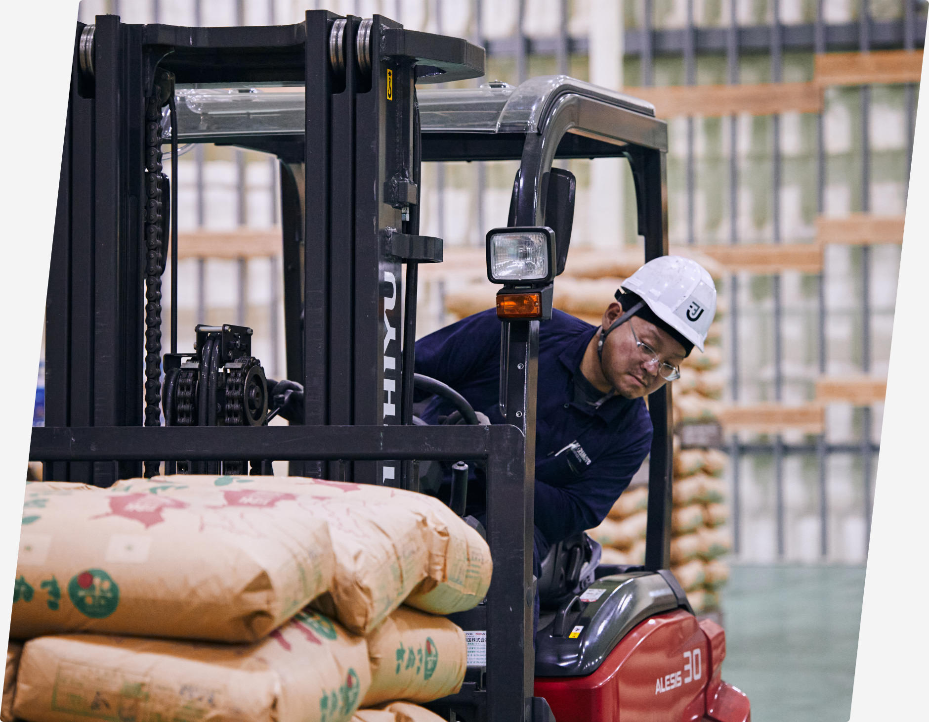 自社倉庫内作業